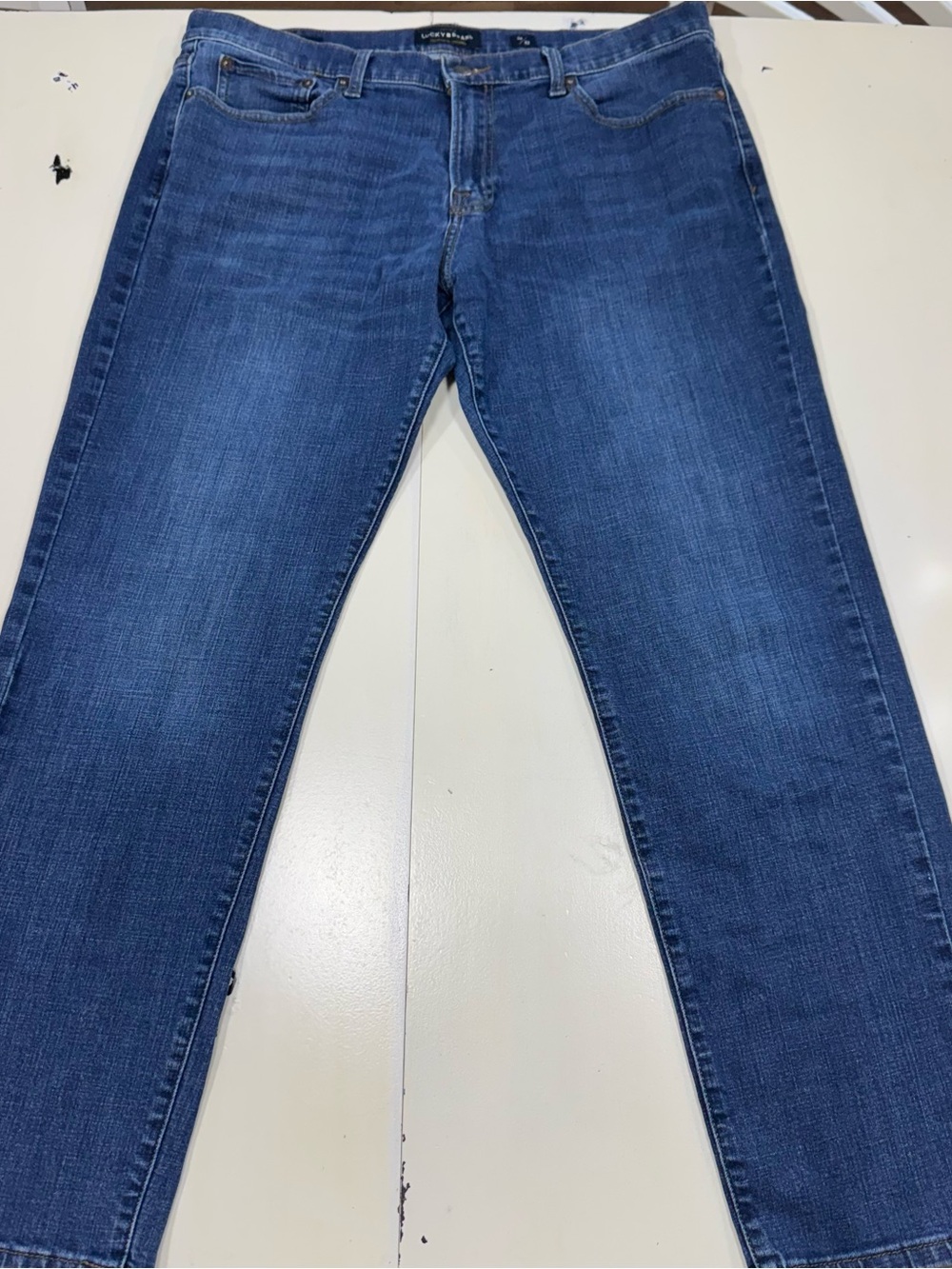 Lucky Brand 221 Straight Jeans (Size 38 / 32)